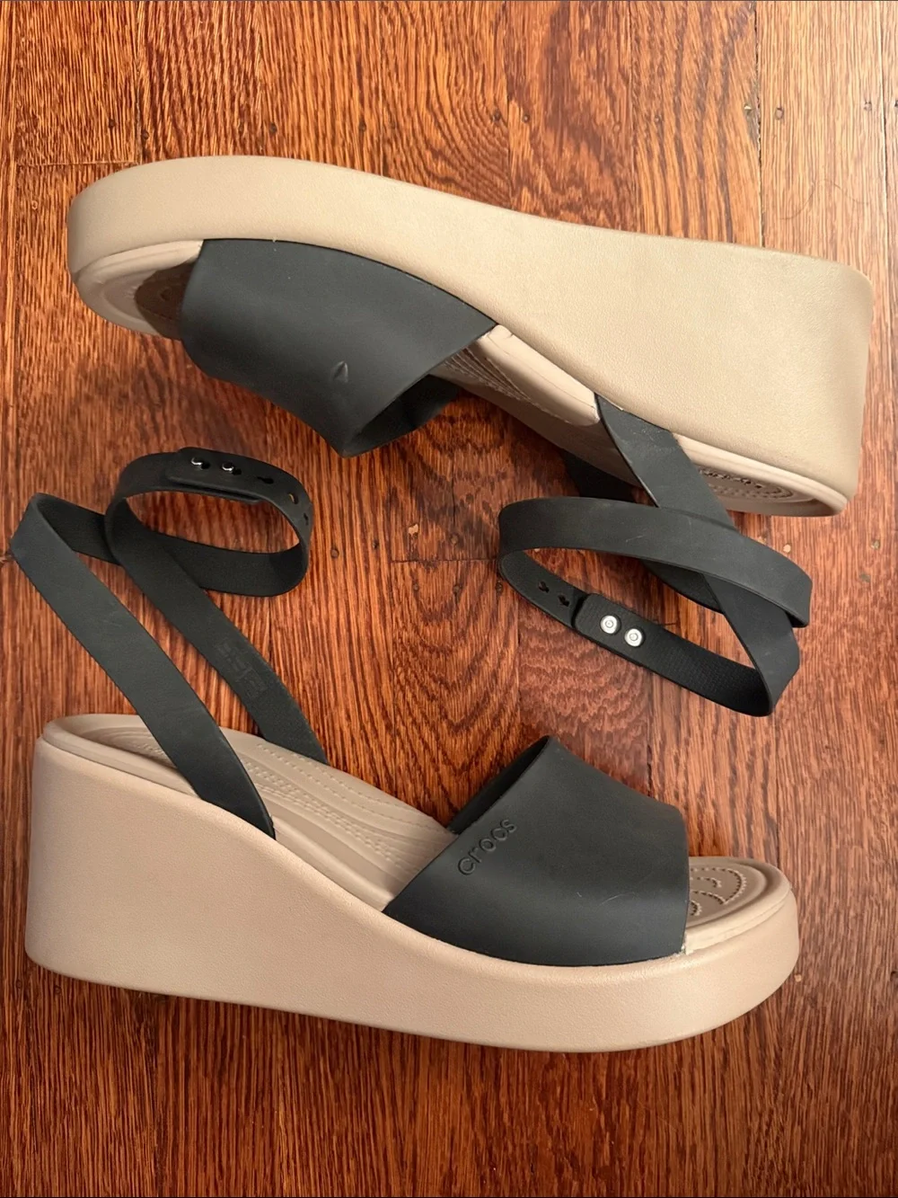 New! Crocs Women's Brooklyn Ankle Strap Wedges